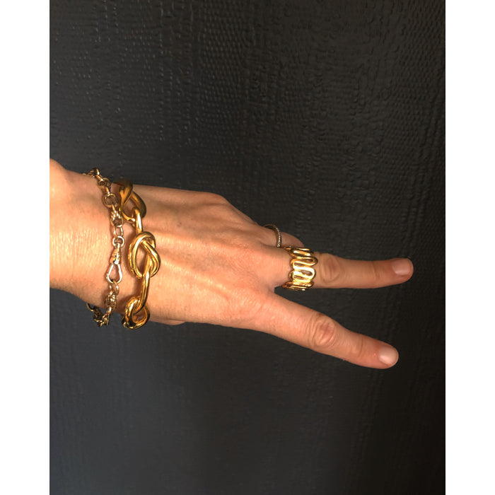Unraveled Ring